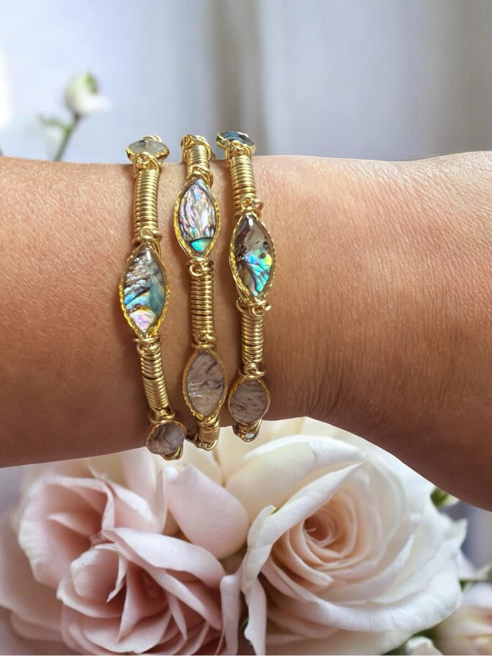 Pua Shell Bangle